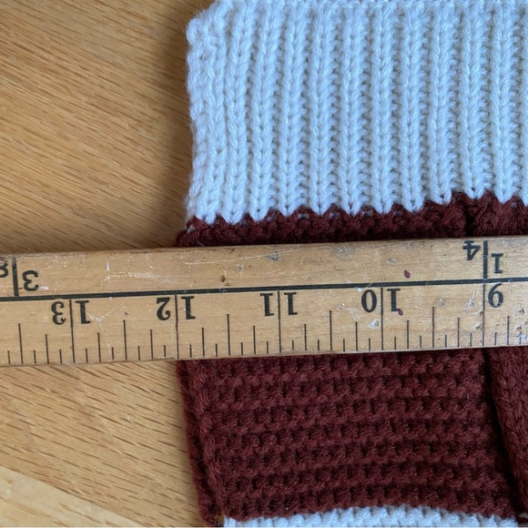 FRYE AND CO. Cable Knit Scarf in Brown, White, and Yellow NEW - Picture 6 of 8